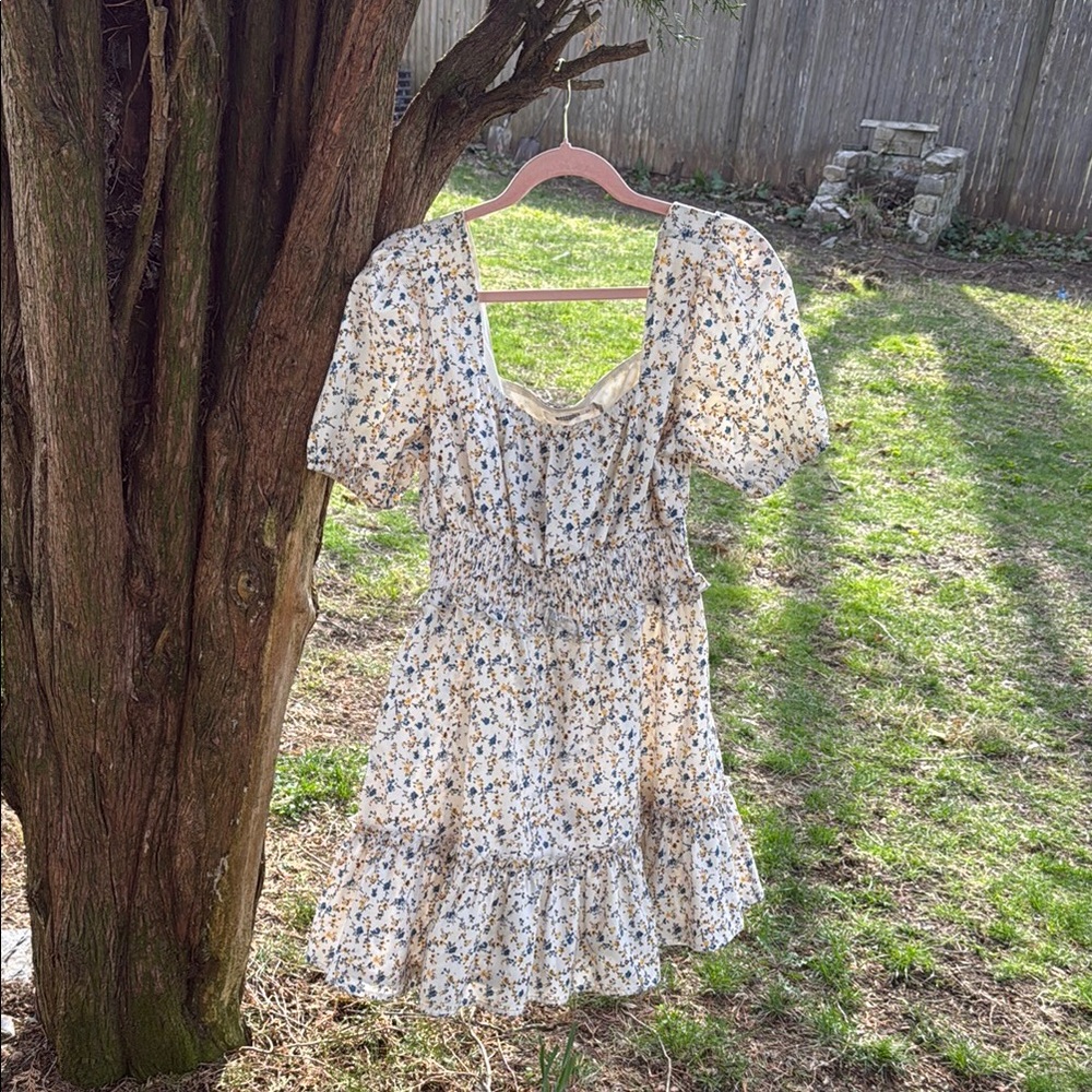 Misguided 8 Elegant Floral White Dress
